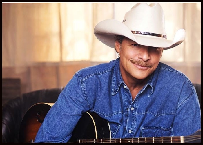CMT To Honor Alan Jackson As ‘Artist Of A Lifetime’