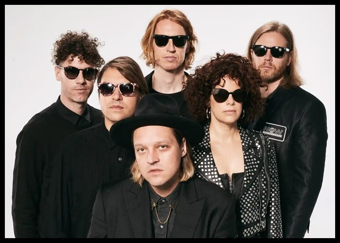Arcade Fire Announce 2022 World Tour With Beck, Feist