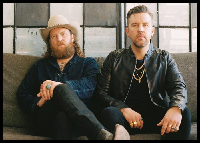 Brothers Osborne To Receive 2023 Angels Among Us Award