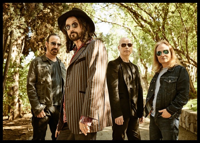 Mike Campbell & The Dirty Knobs To Support The Who On Upcoming Tour