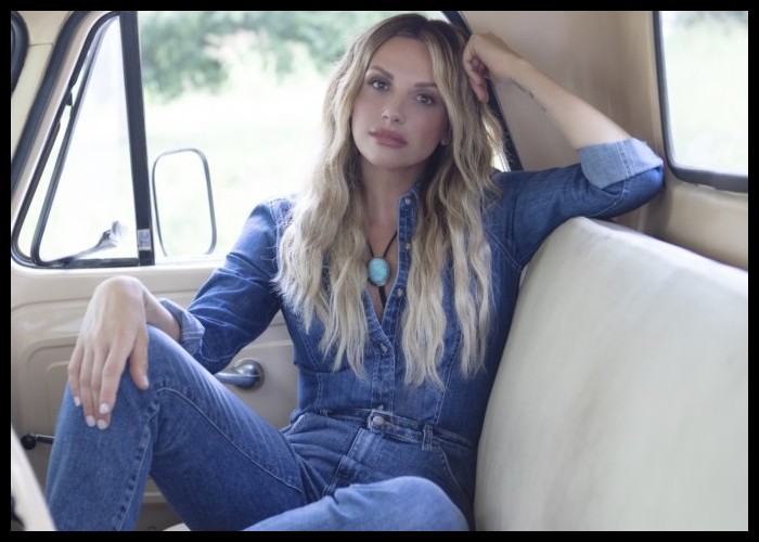 Carly Pearce Announces First Live Album ’29: Written In Stone (Live From Music City)’