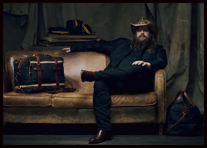 Chris Stapleton Teams Up With Filson On ‘Traveller Collection’
