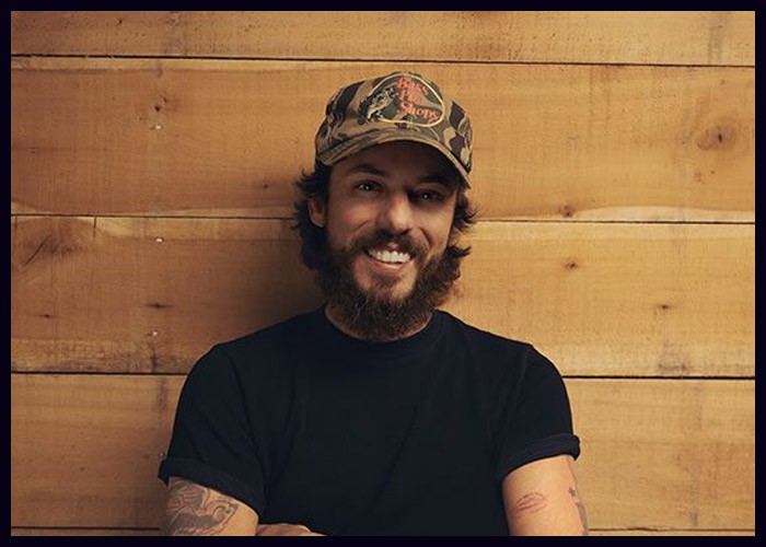 Chris Janson Shares Cover Of Lindsey Buckingham’s Classic ‘Holiday Road’