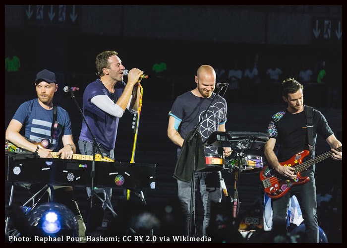 Coldplay’s ‘Yellow’ Video Joins YouTube’s ‘Billion Views Club’