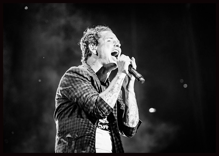Corey Taylor Shares Cover Of Crosby, Stills, Nash & Young’s ‘Carry On’