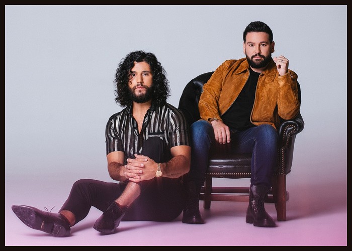 Dan + Shay Stage A Heist In New ‘Steal My Love’ Video