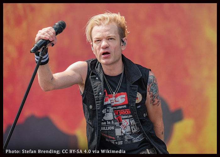 Sum 41 Share Live Cover Of Rage Against The Machine’s ‘Sleep Now In The Fire’