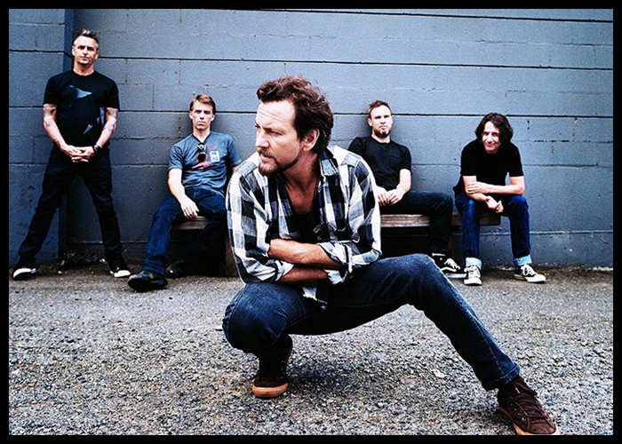 Pearl Jam To Release ‘Tour Edition’ Of ‘Gigaton’ Featuring Live Recordings