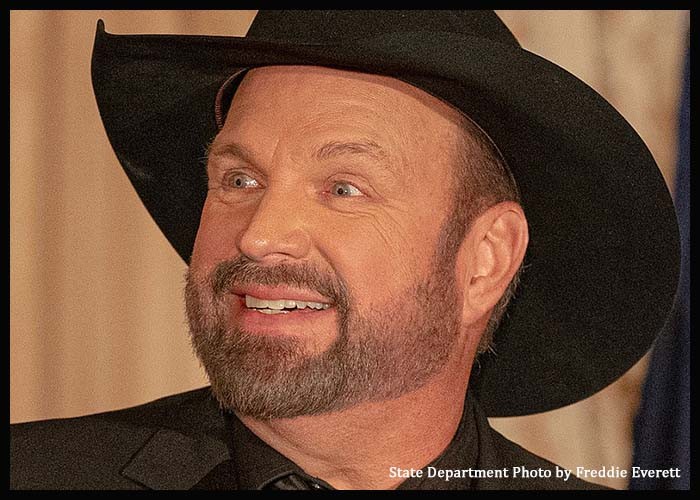 Garth Brooks Announces Grand Opening Of Friends In Low Places