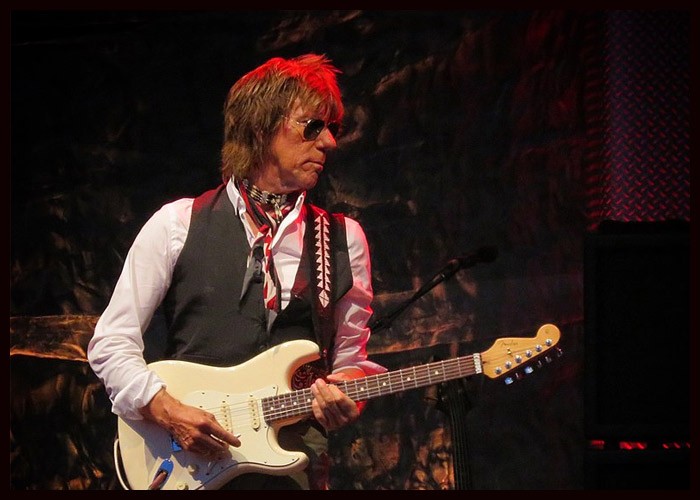 Jeff Beck Announces Fall 2022 North American Tour Dates
