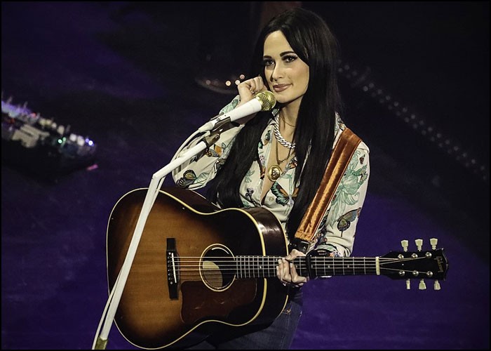 Kacey Musgraves Works At Snowcone Stand, Fulfilling ‘Lifelong Dream’