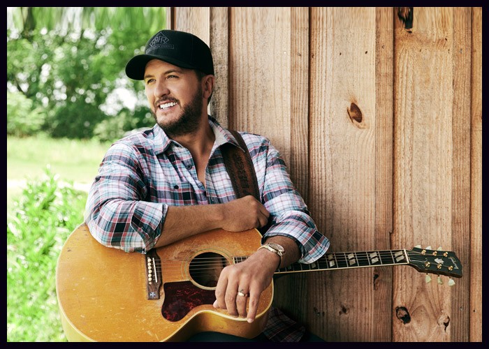 Luke Bryan Teams Up With Jockey To Launch New Outdoors Collection