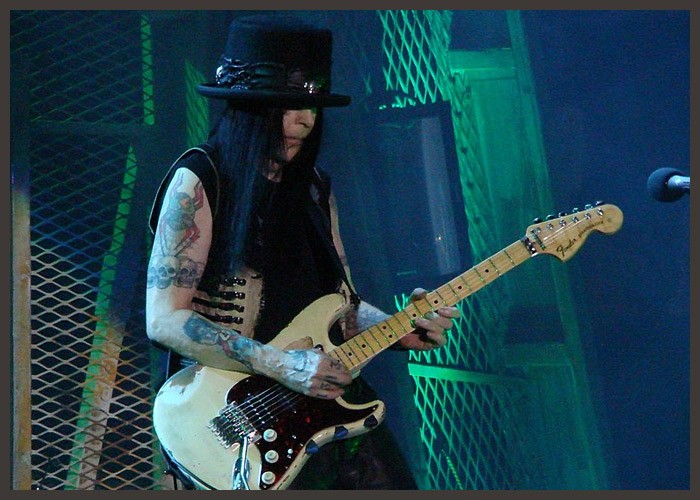 Mick Mars Reveals Details Of Upcoming Solo Album ‘Another Side Of Mars’