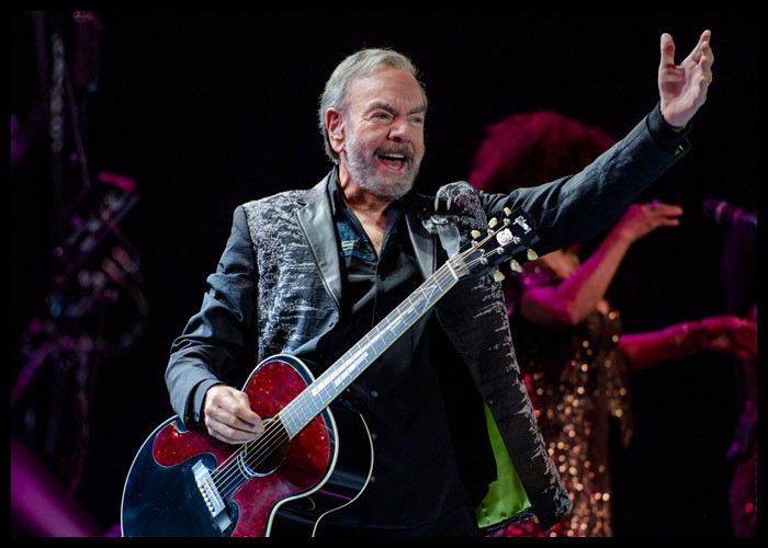Neil Diamond Opens Up About Coming To Terms With Parkinson’s Diagnosis