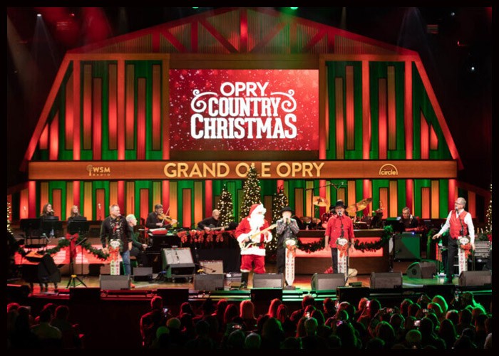 Opry Country Christmas 2023 To Feature Lauren Alaina, Trace Adkins & More