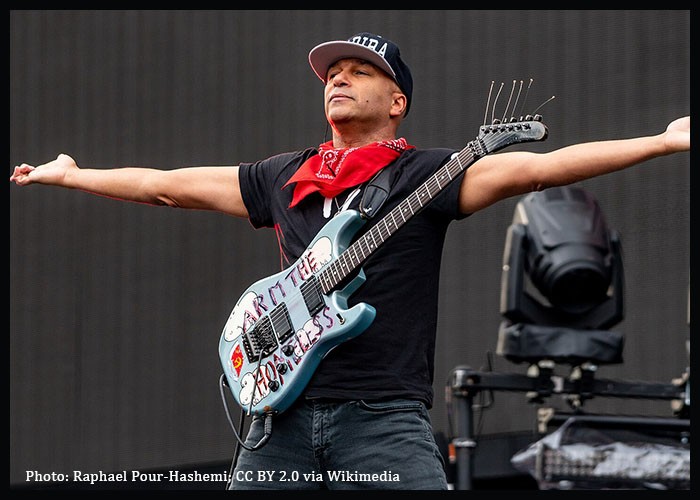 Tom Morello Reunites With Bruce Springsteen For Two Songs In L.A. thumbnail