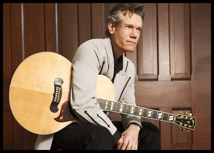 Randy Travis To Be Honored As CMT’s ‘Artist Of A Lifetime’