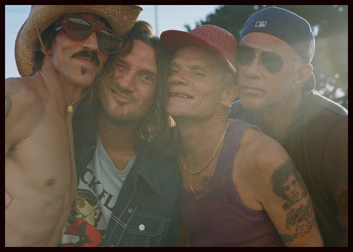 Red Hot Chili Peppers To Receive Global Icon Award, Perform At 2022 VMAs