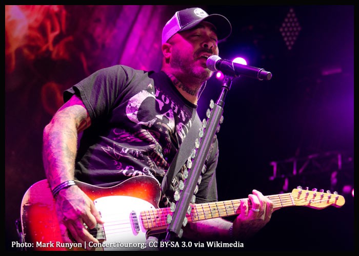 Staind Share New Version Of 'Better Days' Featuring Dorothy thumbnail