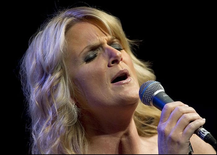 Trisha Yearwood ‘Grateful’ After Receiving First Dose Of Covid-19 Vaccine