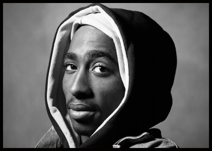 Tupac Shakur Receives Posthumous Star On Hollywood Walk Of Fame