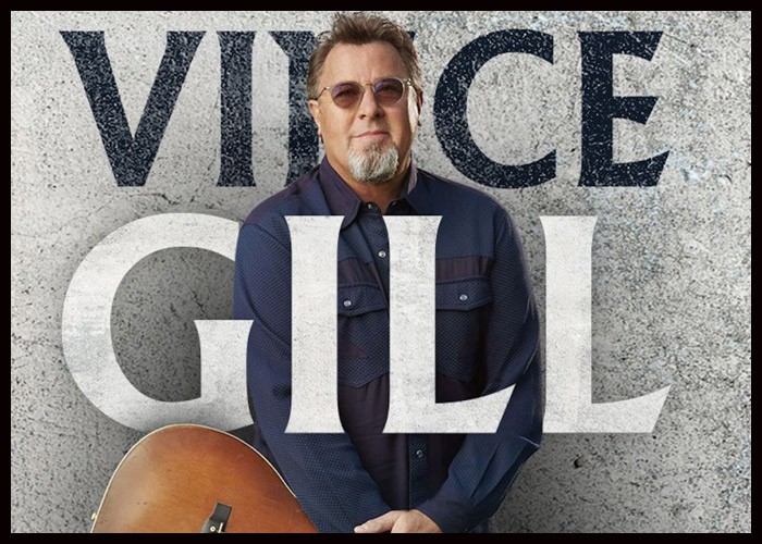 Vince Gill Announces Solo Summer U.S. Tour